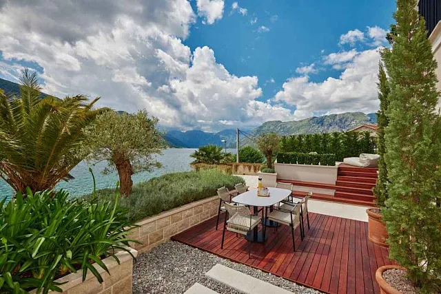 Exclusive 5★ Boutique Hotel and Luxury Seafront Villa in Kotor, Dobrota  — photo 6